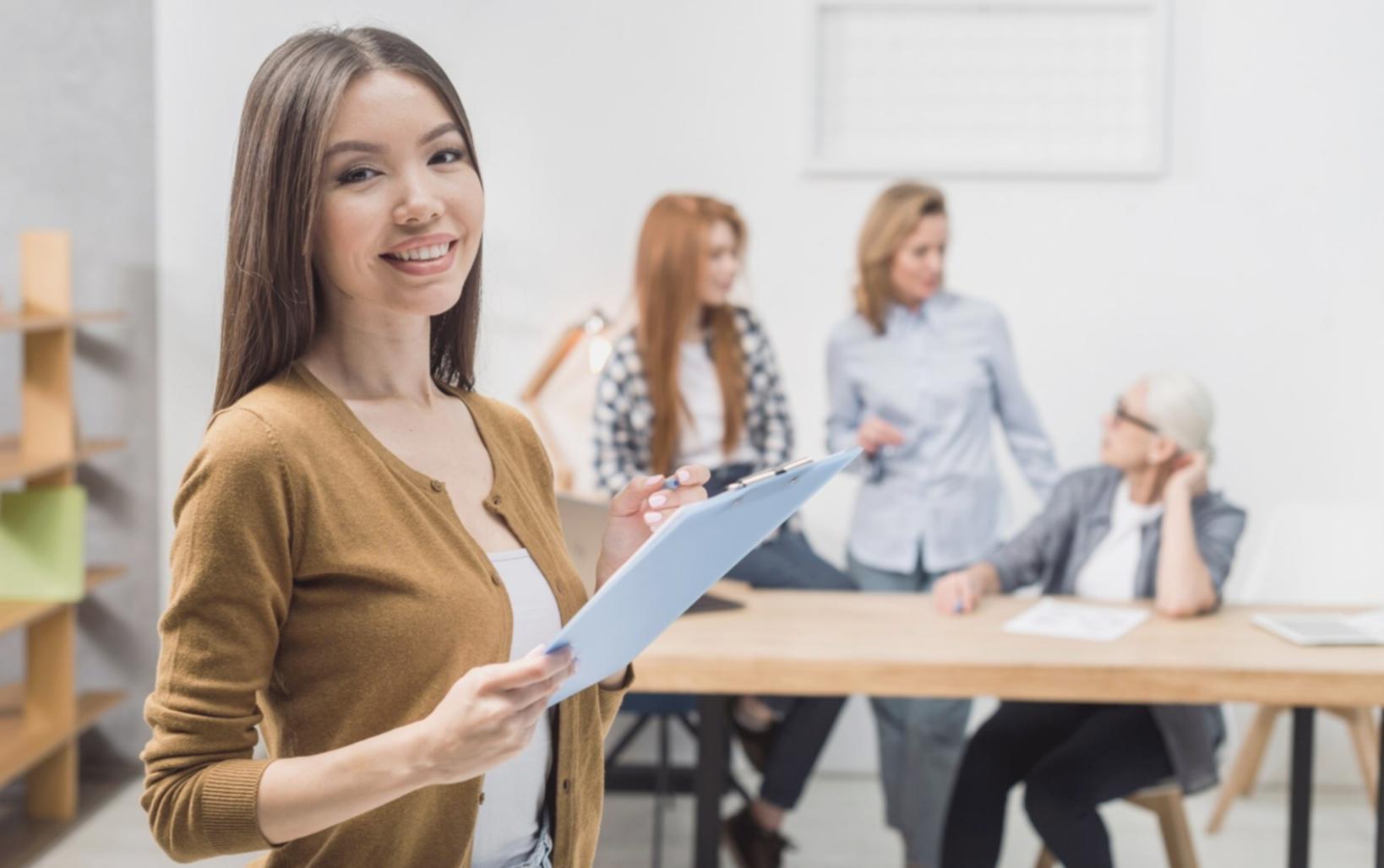 Detaillierte Finanzberichte und Analysetools für bessere Budgetkontrolle